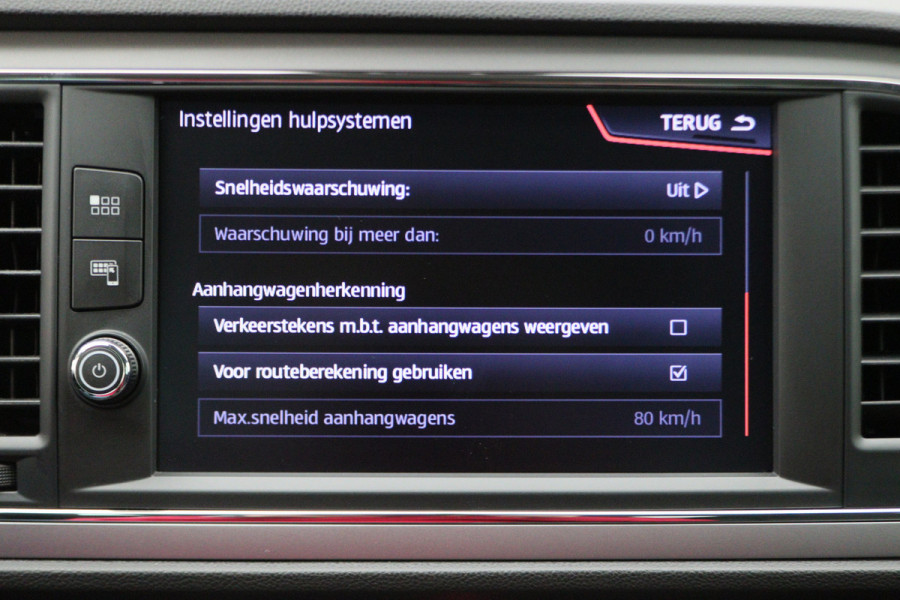 Seat León ST 1.0 EcoTSI Style Business Intense Automaat Virtual Cockpit, Apple Carplay, Keyless, Lane Assist, Trekhaak, PDC