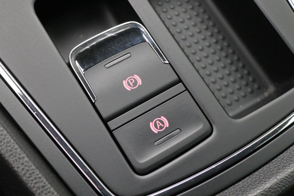 Seat León ST 1.0 EcoTSI Style Business Intense Automaat Virtual Cockpit, Apple Carplay, Keyless, Lane Assist, Trekhaak, PDC