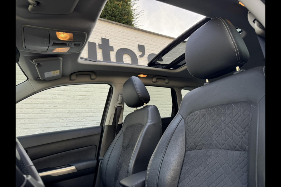 Suzuki Vitara 1.4 Boosterjet Stijl Adaptive Cruise Climate control Panoramadak LED Navigatie Apple Carplay Android Auto