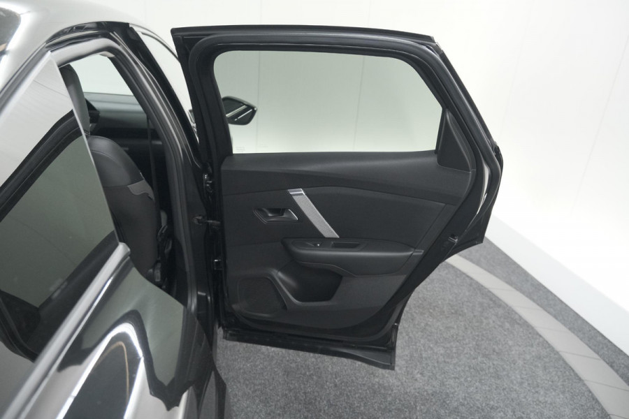 Citroën C4 Puretech 131 EAT6 Shine | Camera | Head-Up Display | Navigatie | Parkeersensoren