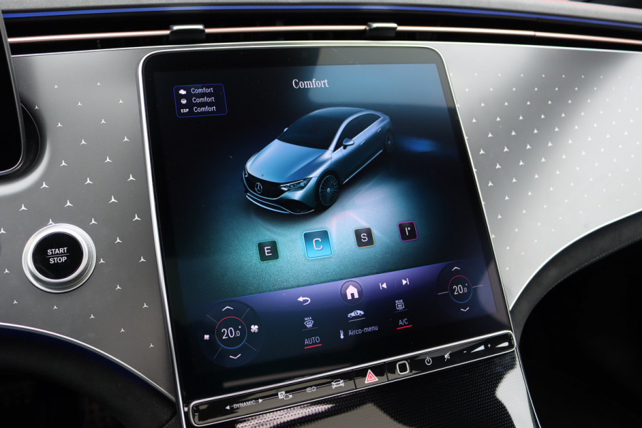 Mercedes-Benz EQE 300 AMG Line 89 kWh | Distronic | Panoramadak | Burmester | Dodehoekassistent | Memory | Warmtepomp | Camera | Rijassistentiepakket | Keyless Go |