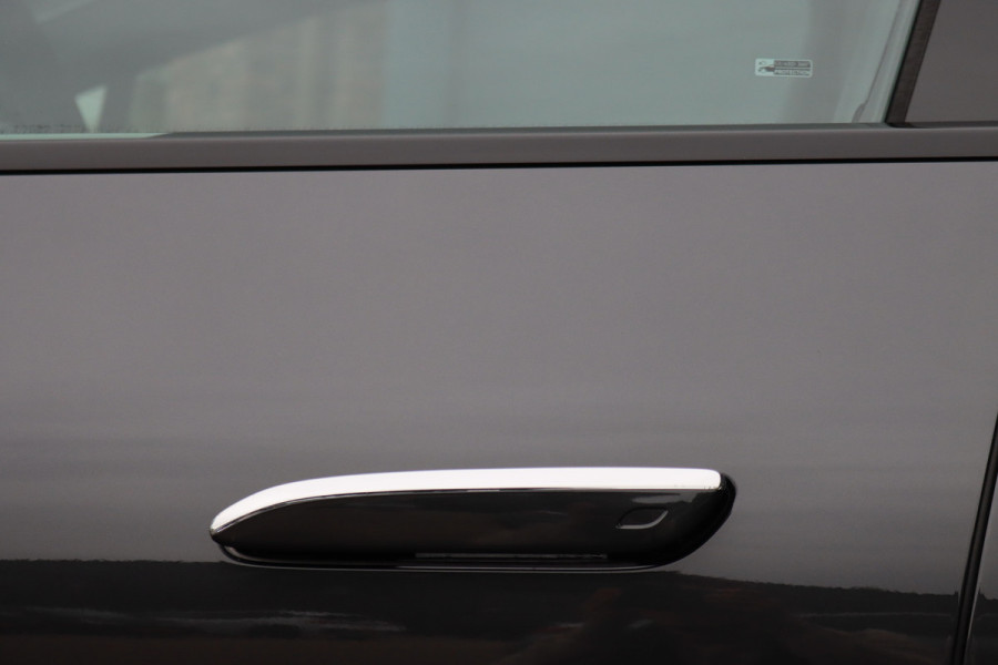 Mercedes-Benz EQE 300 AMG Line 89 kWh | Distronic | Panoramadak | Burmester | Dodehoekassistent | Memory | Warmtepomp | Camera | Rijassistentiepakket | Keyless Go |