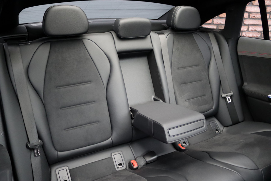 Mercedes-Benz EQE 300 AMG Line 89 kWh | Distronic | Panoramadak | Burmester | Dodehoekassistent | Memory | Warmtepomp | Camera | Rijassistentiepakket | Keyless Go |