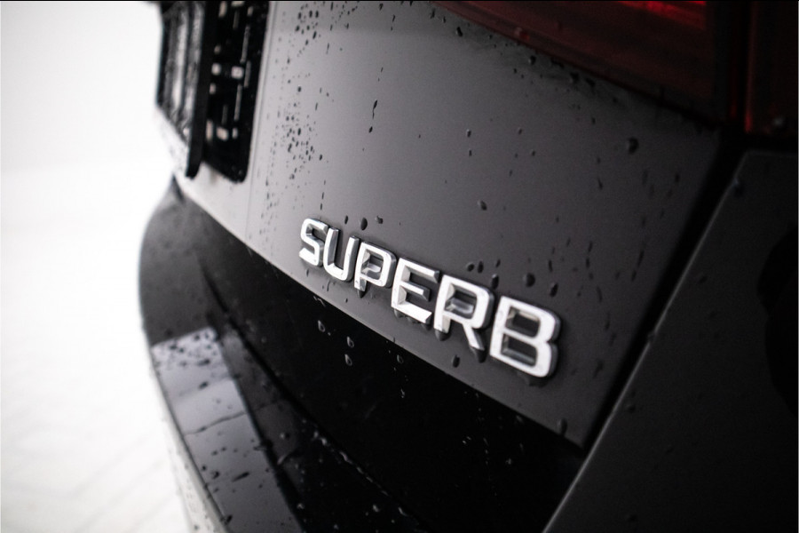 Škoda Superb Combi 1.5 TSI ACT Sportline Business 150Pk, Panorama, Climate,