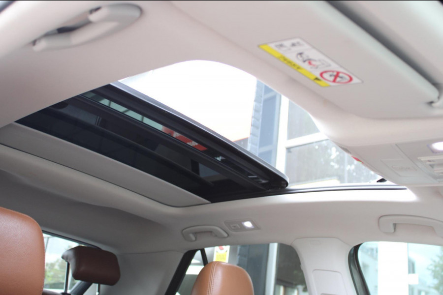 Volkswagen T-Roc 1.0 TSI Style Business Pano Virtual Carplay Volkswagen T-Roc 1.0 TSI Style Business Pano Virtual Carplay