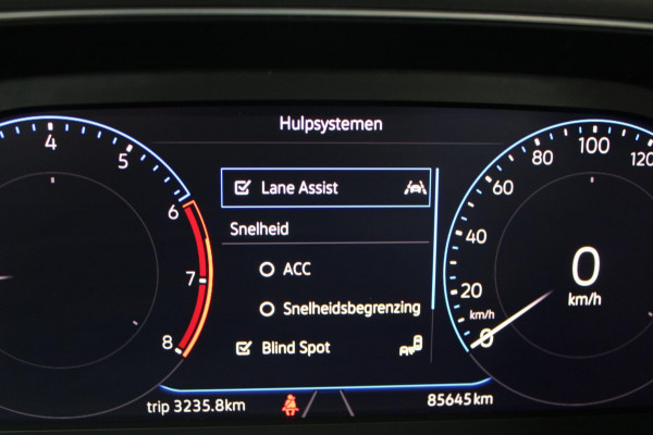 Volkswagen T-Roc 1.0 TSI Style Business Pano Virtual Carplay Volkswagen T-Roc 1.0 TSI Style Business Pano Virtual Carplay