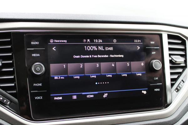 Volkswagen T-Roc 1.0 TSI Style Business Pano Virtual Carplay Volkswagen T-Roc 1.0 TSI Style Business Pano Virtual Carplay