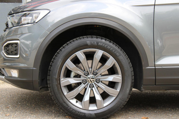 Volkswagen T-Roc 1.0 TSI Style Business Pano Virtual Carplay Volkswagen T-Roc 1.0 TSI Style Business Pano Virtual Carplay