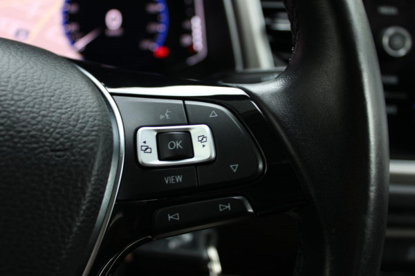 Volkswagen T-Roc 1.0 TSI Style Business Pano Virtual Carplay Volkswagen T-Roc 1.0 TSI Style Business Pano Virtual Carplay