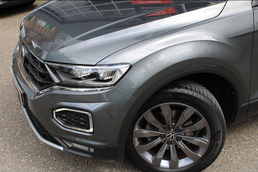 Volkswagen T-Roc 1.0 TSI Style Business Pano Virtual Carplay Volkswagen T-Roc 1.0 TSI Style Business Pano Virtual Carplay