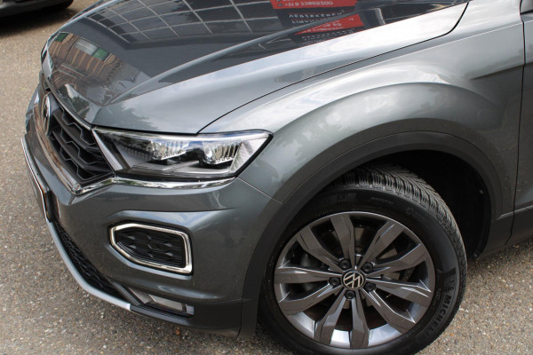 Volkswagen T-Roc 1.0 TSI Style Business Pano Virtual Carplay Volkswagen T-Roc 1.0 TSI Style Business Pano Virtual Carplay