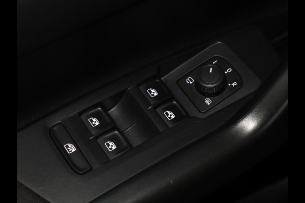 Volkswagen Polo 1.0 TSI Life Edition 95 pk Automaat (DSG) | Verlengde garantie | Navigatie via App | Parkeersensoren | Achteruitrijcamera | Stoelverwarming |