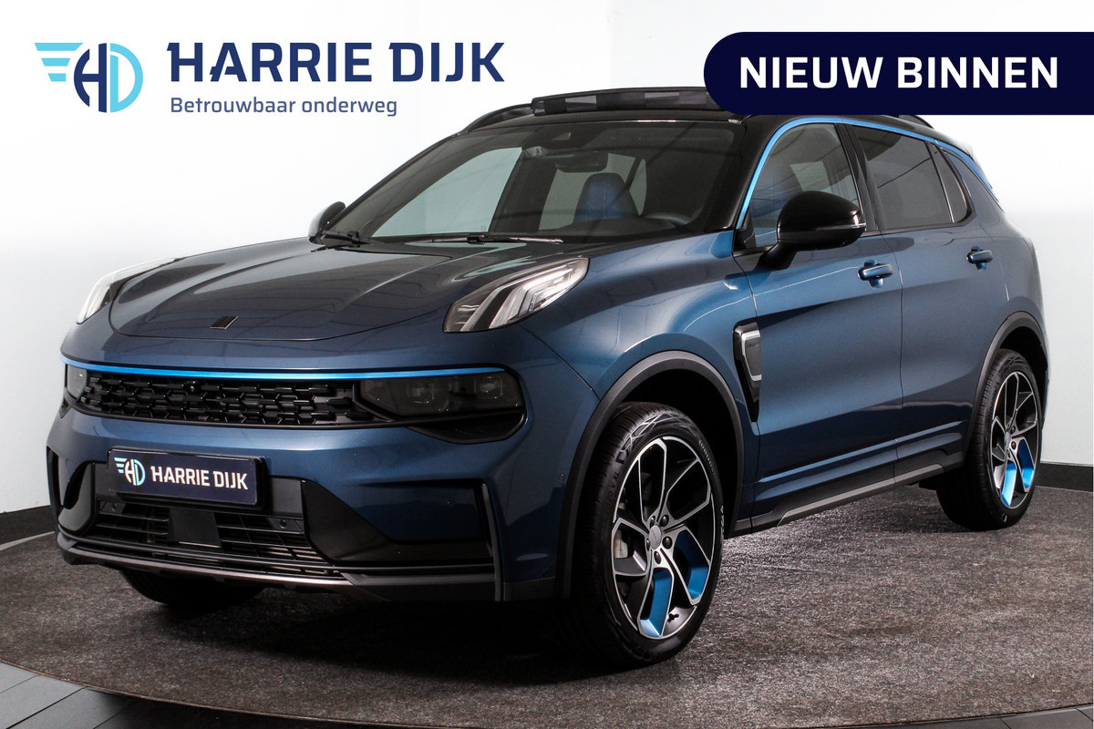 Lynk & Co 01 1.5 PHEV 261PK MY23 | Donkere hemel | 360 Camera | 7.4 kWh boordlader | S/K-panodak | Adapt. Cruise | Memory | Elek. klep | LM 20" | 1388