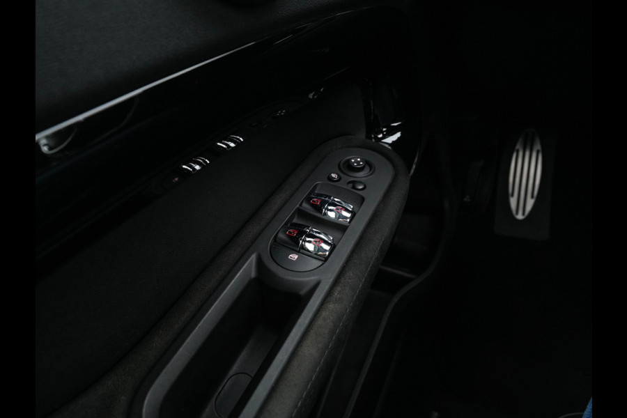 MINI Countryman 2.0 Cooper S Knightsbridge Edition JCW-Sportpack Aut. *PANO |  LUXURY-LEATHER | FULL-LED | HARMAN/KARDON-AUDIO | HEATED-SPORTSEATS | KEYLESS | CAMERA | AMBIENT-LIGHT | NAVI-FULLMAP | HEAD-UP | PRIVACY-GLASS | SHIFT-PADDLES | 18''ALU*