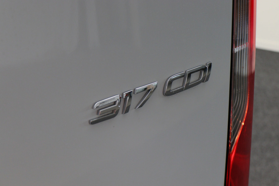 Mercedes-Benz Sprinter 317 CDI Aut. L2H1 Leer, 3-Zits, Airco, Standkachel, Apple Carplay, Cruise, Bluetooth, DAB
