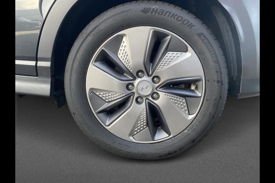 Hyundai Kona EV Premium 64 kWh | Stoelventilatie/verwarming