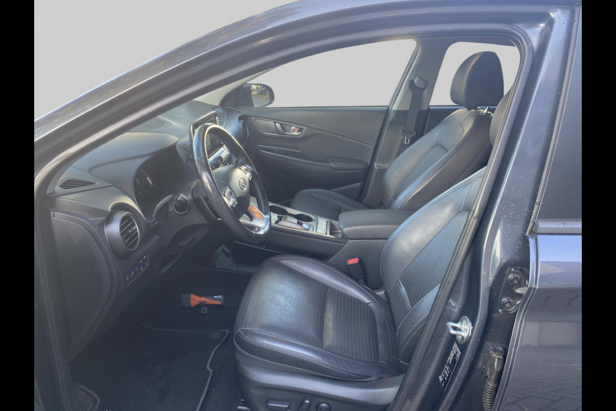 Hyundai Kona EV Premium 64 kWh | Stoelventilatie/verwarming