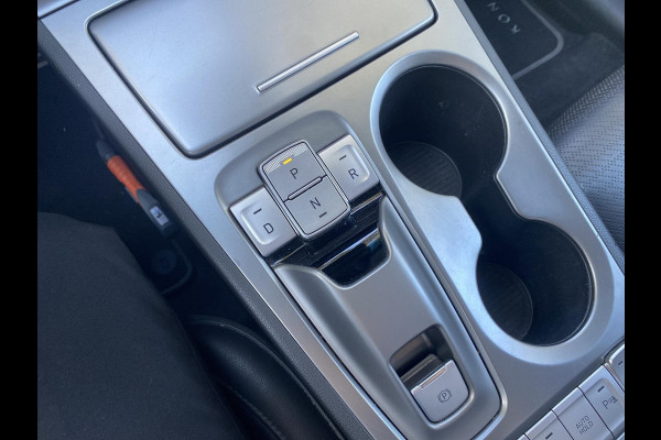 Hyundai Kona EV Premium 64 kWh | Stoelventilatie/verwarming
