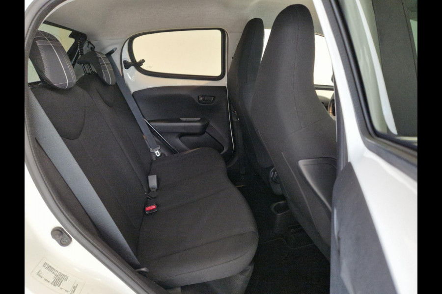 Peugeot 108 1.0 VTi Active Automaat | Airco | Bluetooth | Parkeersensoren achter