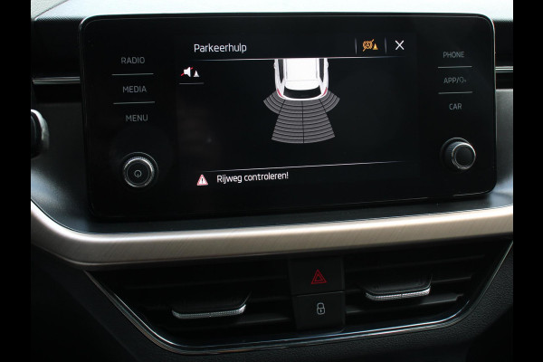 Škoda Kamiq 1.5 TSI 150pk Style DSG | Navigatie | Apple Carplay / Android Auto | Climate Control | Parkeer sensoren | DAB