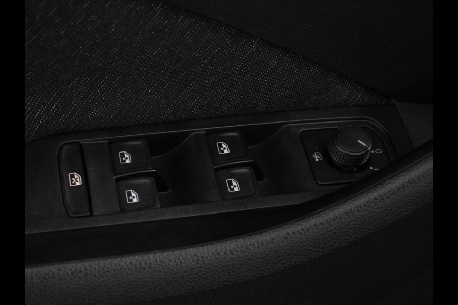 Škoda Kamiq 1.5 TSI 150pk Style DSG | Navigatie | Apple Carplay / Android Auto | Climate Control | Parkeer sensoren | DAB