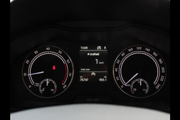 Škoda Kamiq 1.5 TSI 150pk Style DSG | Navigatie | Apple Carplay / Android Auto | Climate Control | Parkeer sensoren | DAB