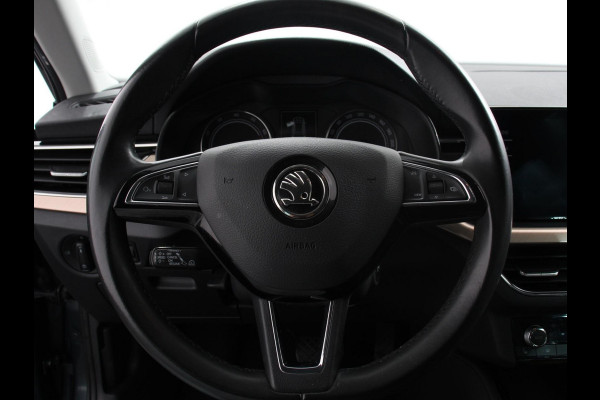 Škoda Kamiq 1.5 TSI 150pk Style DSG | Navigatie | Apple Carplay / Android Auto | Climate Control | Parkeer sensoren | DAB