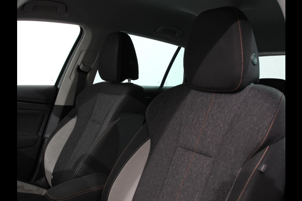 Škoda Kamiq 1.5 TSI 150pk Style DSG | Navigatie | Apple Carplay / Android Auto | Climate Control | Parkeer sensoren | DAB