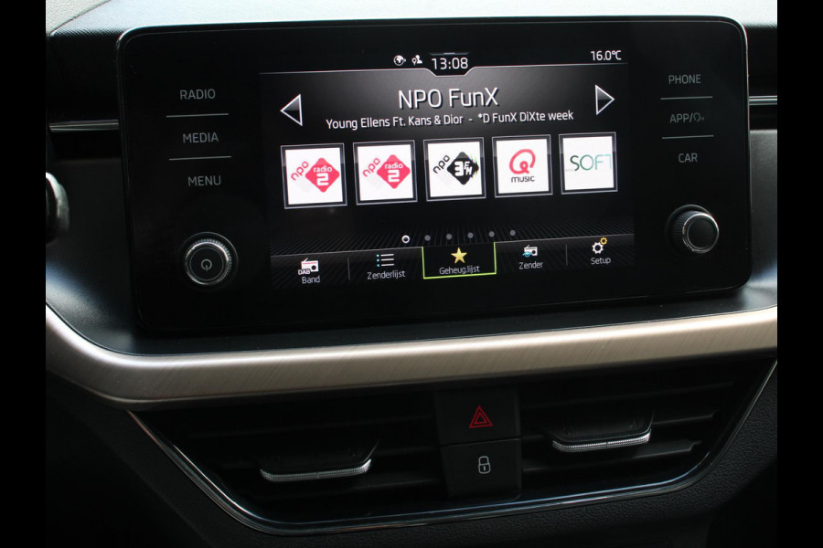 Škoda Kamiq 1.5 TSI 150pk Style DSG | Navigatie | Apple Carplay / Android Auto | Climate Control | Parkeer sensoren | DAB