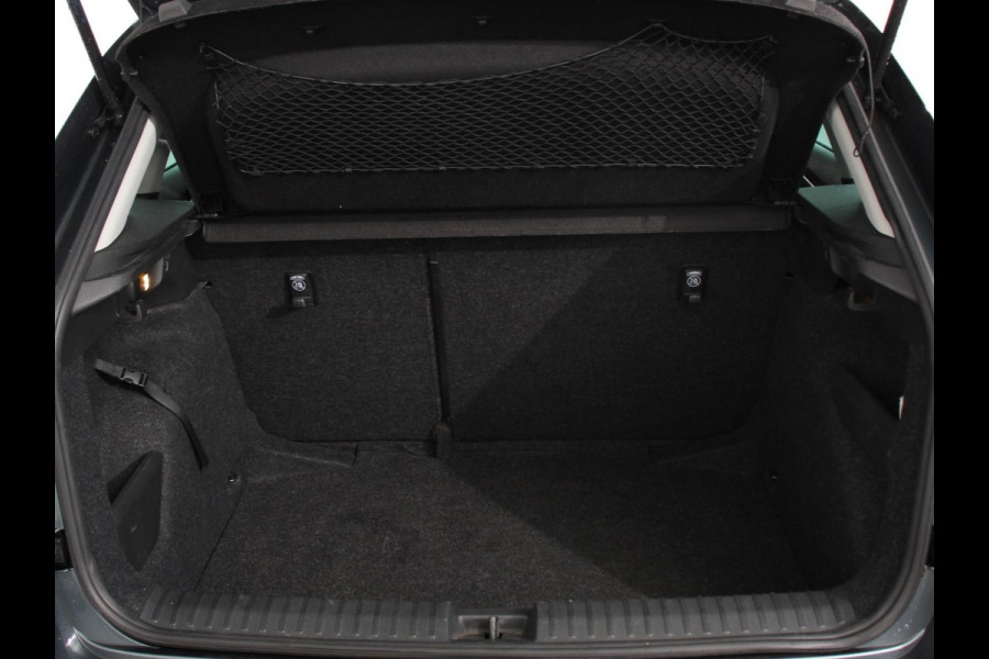 Škoda Kamiq 1.5 TSI 150pk Style DSG | Navigatie | Apple Carplay / Android Auto | Climate Control | Parkeer sensoren | DAB