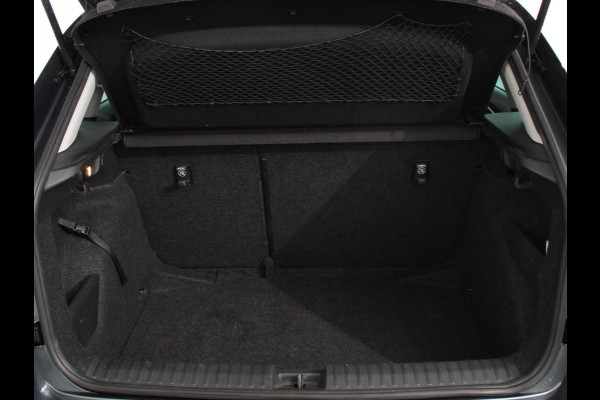 Škoda Kamiq 1.5 TSI 150pk Style DSG | Navigatie | Apple Carplay / Android Auto | Climate Control | Parkeer sensoren | DAB