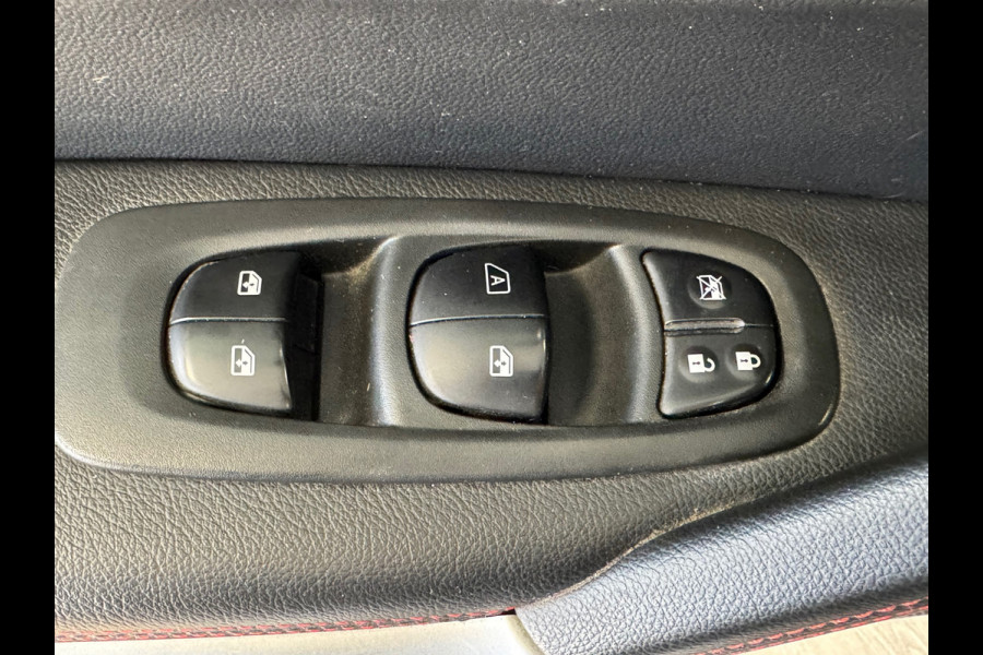 Renault Kadjar 1.2 TCe Black Edition TREKHAAK CAMERA NAVIGATIE LED LEDER CLIMATE CRUISE KEYLESS-GO