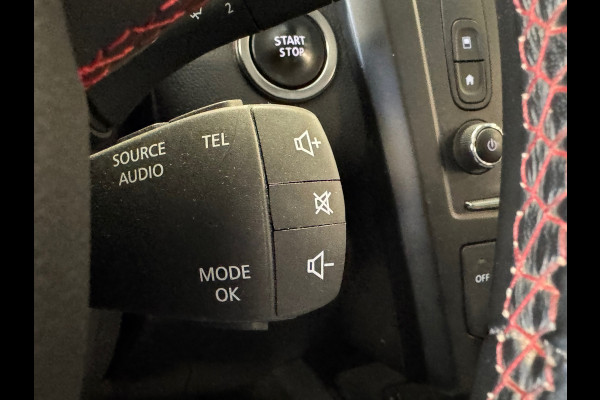 Renault Kadjar 1.2 TCe Black Edition TREKHAAK CAMERA NAVIGATIE LED LEDER CLIMATE CRUISE KEYLESS-GO