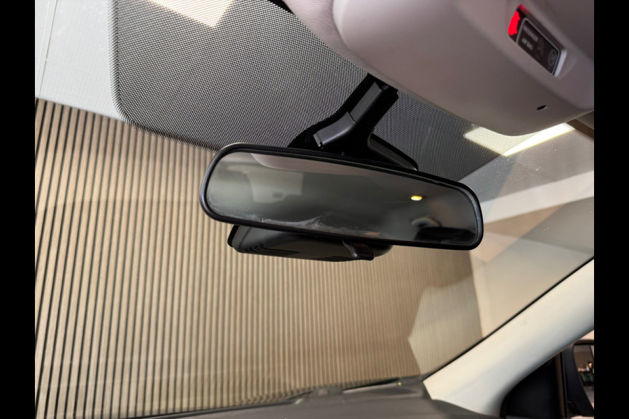 Renault Kadjar 1.2 TCe Black Edition TREKHAAK CAMERA NAVIGATIE LED LEDER CLIMATE CRUISE KEYLESS-GO