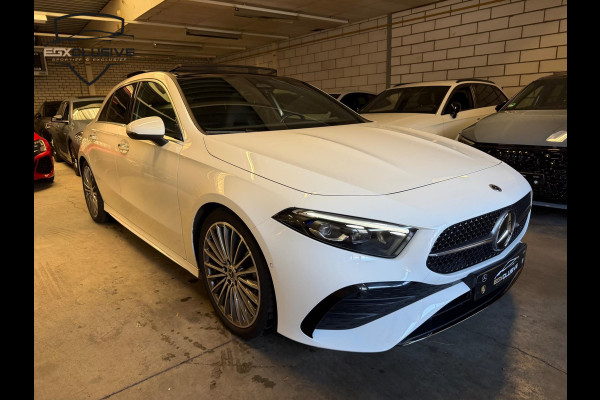 Mercedes-Benz A-Klasse 200 AMG Line Pano/Ambiente/Facelift/Camera Mercedes-Benz A-Klasse 200 AMG Line Pano/Ambiente/Facelift/Camera