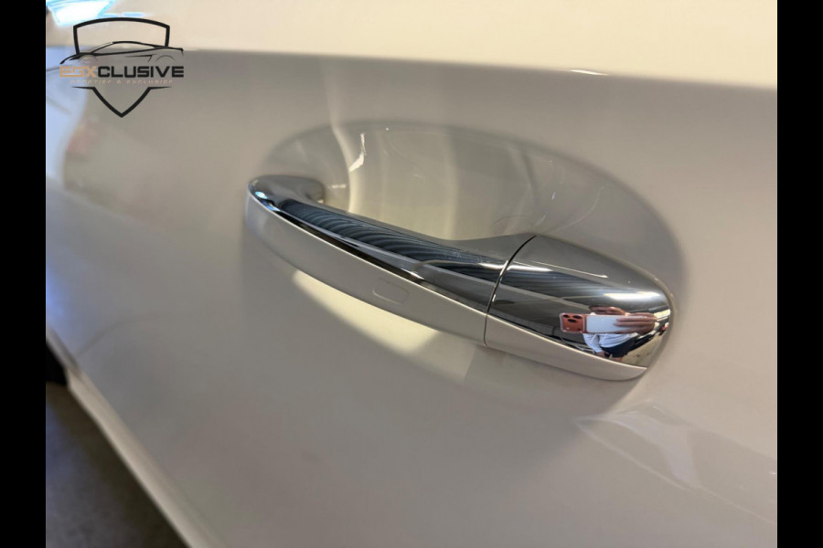 Mercedes-Benz A-Klasse 200 AMG Line Pano/Ambiente/Facelift/Camera Mercedes-Benz A-Klasse 200 AMG Line Pano/Ambiente/Facelift/Camera