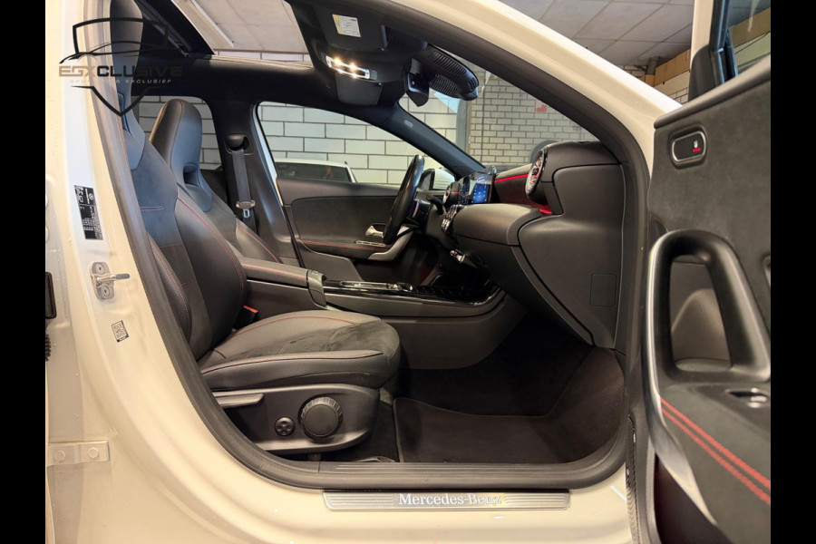 Mercedes-Benz A-Klasse 200 AMG Line Pano/Ambiente/Facelift/Camera Mercedes-Benz A-Klasse 200 AMG Line Pano/Ambiente/Facelift/Camera