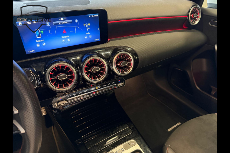 Mercedes-Benz A-Klasse 200 AMG Line Pano/Ambiente/Facelift/Camera Mercedes-Benz A-Klasse 200 AMG Line Pano/Ambiente/Facelift/Camera