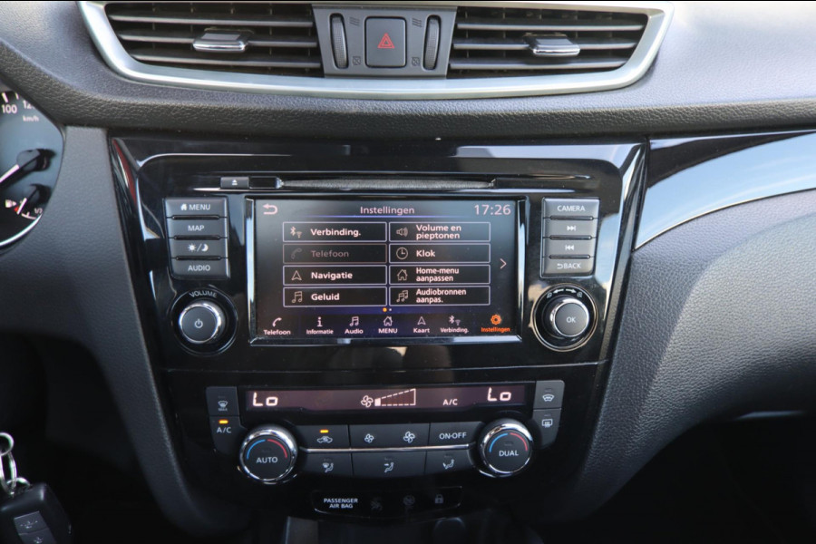 Nissan QASHQAI 160PK Aut. Pano Stoelverw. Navi Camera Climate Pdc Winterpack Isofix Comfortstoelen
