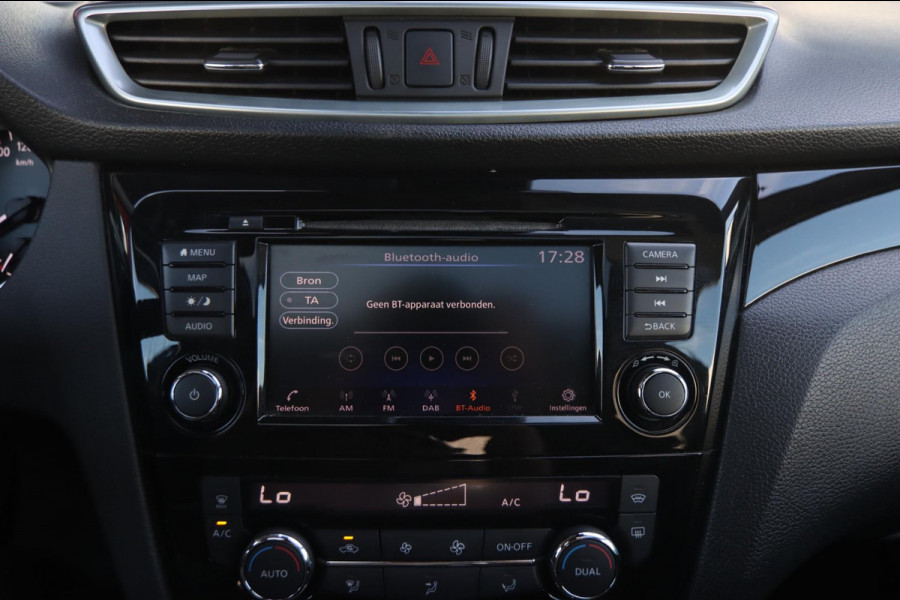 Nissan QASHQAI 160PK Aut. Pano Stoelverw. Navi Camera Climate Pdc Winterpack Isofix Comfortstoelen