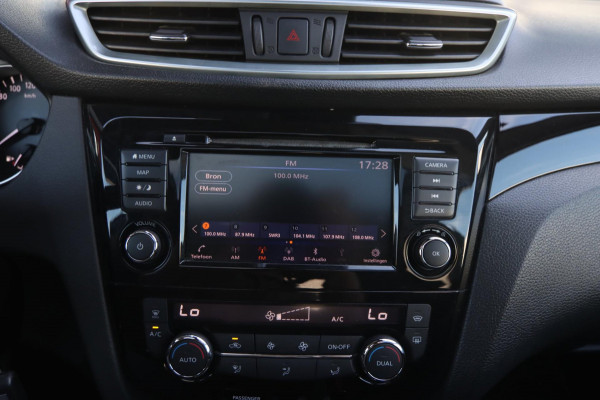 Nissan QASHQAI 160PK Aut. Pano Stoelverw. Navi Camera Climate Pdc Winterpack Isofix Comfortstoelen