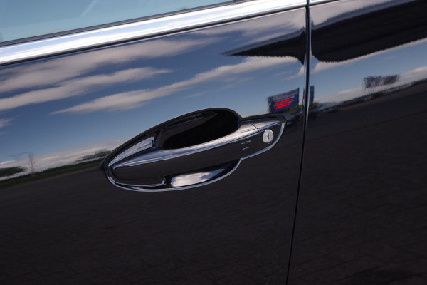 Peugeot 3008 1.6 HYbrid4 300 PK GT Avantage PHEV, Panoramadak, Leder, 360 Camera, Memory, Focal Sound