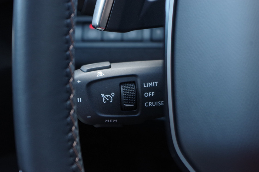 Peugeot 3008 1.6 HYbrid4 300 PK GT Avantage PHEV, Panoramadak, Leder, 360 Camera, Memory, Focal Sound