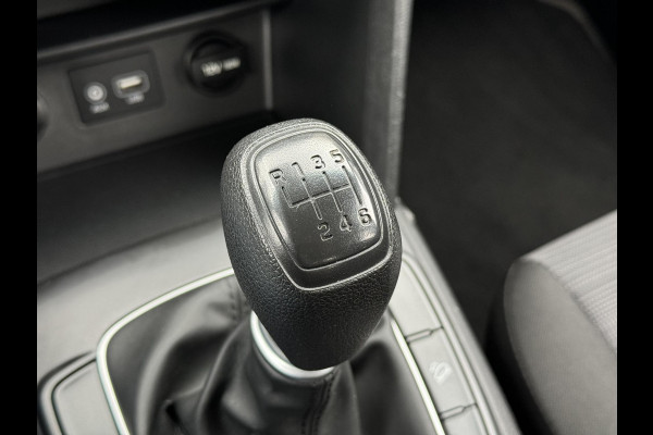 Hyundai Kona 1.0T Drive 1e Eigenaar,Airco,Cruise,Bluetooth,Elek Ramen,N.A.P,120pk,Nieuwe Apk bij Aflevering Hyundai Kona 1.0T Drive 1e Eigenaar,Airco,Cruise,Bluetooth,Elek Ramen,N.A.P,120pk,Nieuwe Apk bij Aflevering