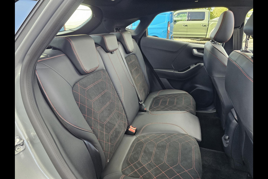 Ford Puma 1.0 EcoBoost Hybrid ST-Line X 155pk Automaat | Panoramadak | Afneembare trekhaak | Winter Pack | Adaptive cruise control | 360 graden camera | Bang&Olufsen | Elektrsiche achterklep | Matrix LED