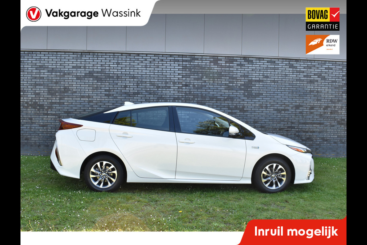Toyota Prius 1.8 Plug-in Dynamic Plug-in | Camera | Navigatie | Stoelverwarming Toyota Prius 1.8 Plug-in Dynamic Plug-in | Camera | Navigatie | Stoelverwarming