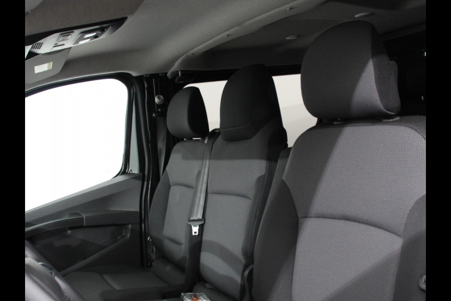 Renault Trafic 2.0 Blue dCi 150 EDC T30 L2H1 Advance Dubbele cabine Navigatie Airco Lichtmetalen velgen Betimmering Trekhaak Camera Parkeer sensoren Dab