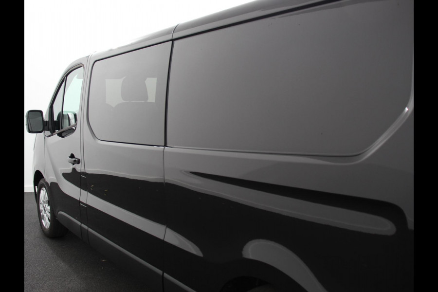 Renault Trafic 2.0 Blue dCi 150 EDC T30 L2H1 Advance Dubbele cabine Navigatie Airco Lichtmetalen velgen Betimmering Trekhaak Camera Parkeer sensoren Dab