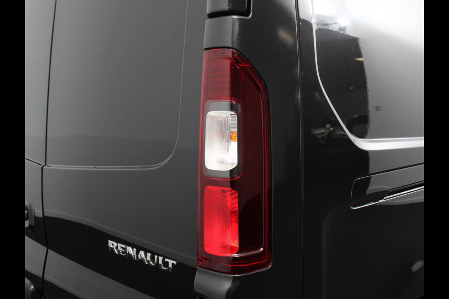 Renault Trafic 2.0 Blue dCi 150 EDC T30 L2H1 Advance Dubbele cabine Navigatie Airco Lichtmetalen velgen Betimmering Trekhaak Camera Parkeer sensoren Dab