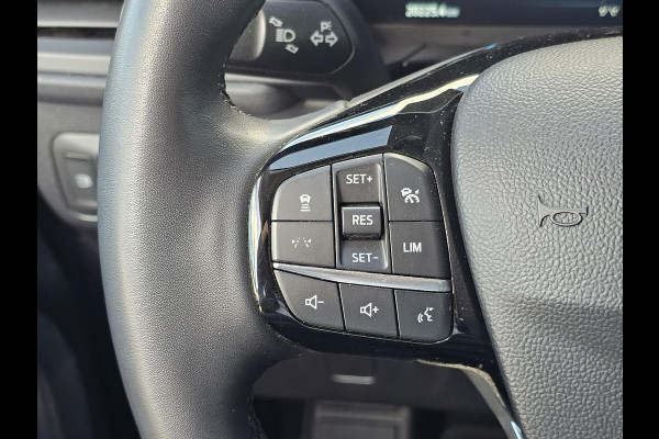 Ford Kuga 2.5 PHEV Titanium 243pk | Driver Assistance Pack | Winterpack | Wegklapbare Trekhaak | 2.100kg Trekgewicht |